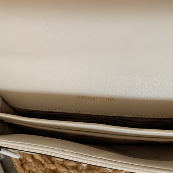 Michael Kors Leather Crossbody Flap Closure Cream/Gold Accents - Picture 9 of 10